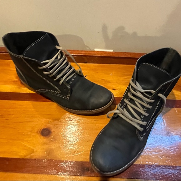 Vintage Leather lace up ankle boots - Picture 6 of 11